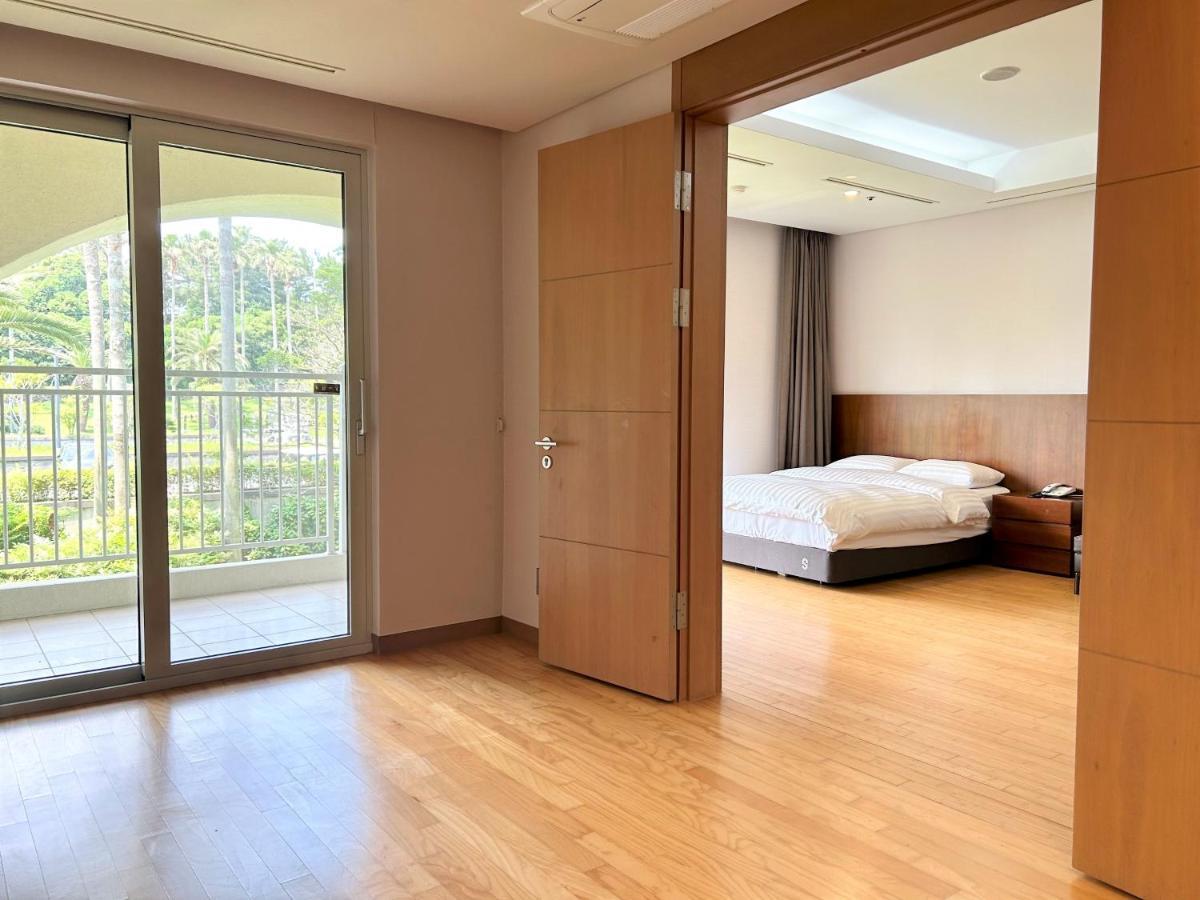 Sono Calm Jeju Hotell Seogwipo Exteriör bild